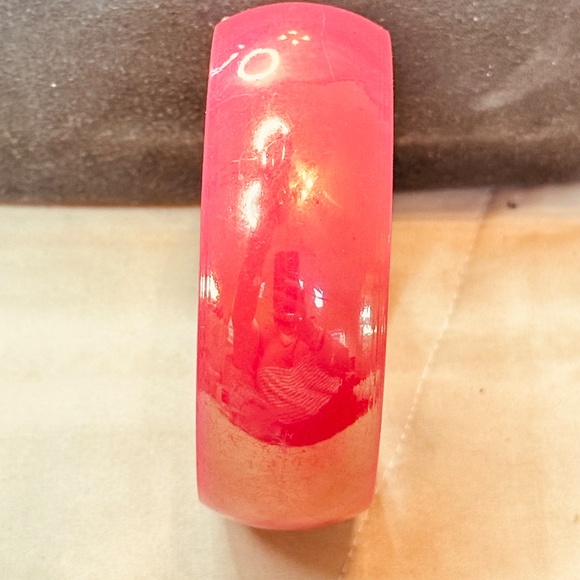 2/$20 Iridescent Hot Pink Bangle Bracelet Plastic Vintage 1980’s Barbie Pink - Picture 6 of 8